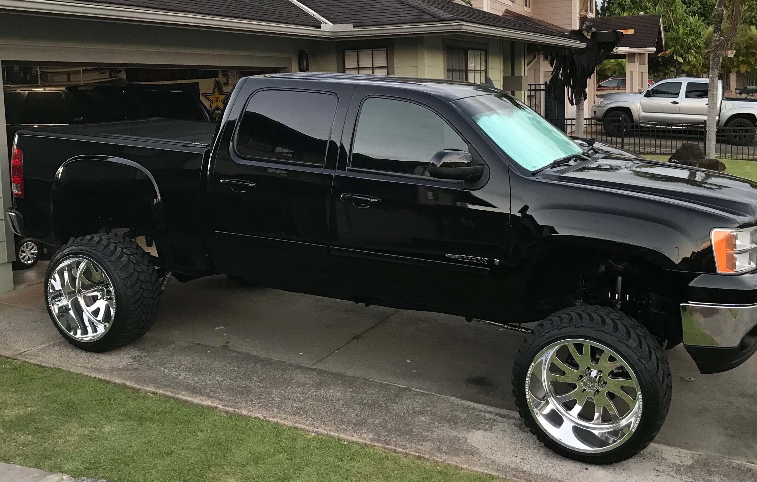 John's 2008 GMC Sierra 1500 - Holley My Garage