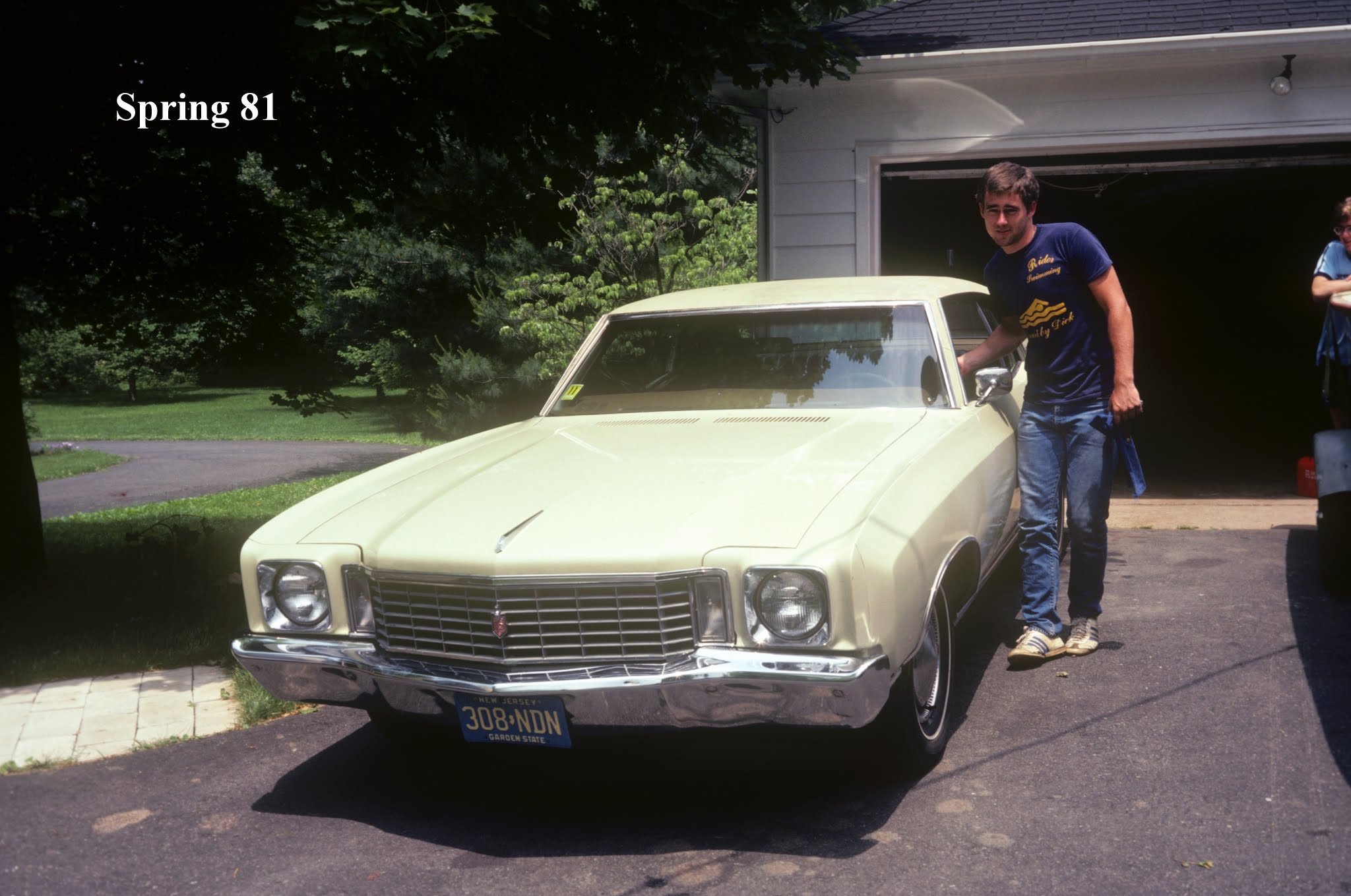 Donald's 1972 Chevrolet Monte Carlo - Holley My Garage