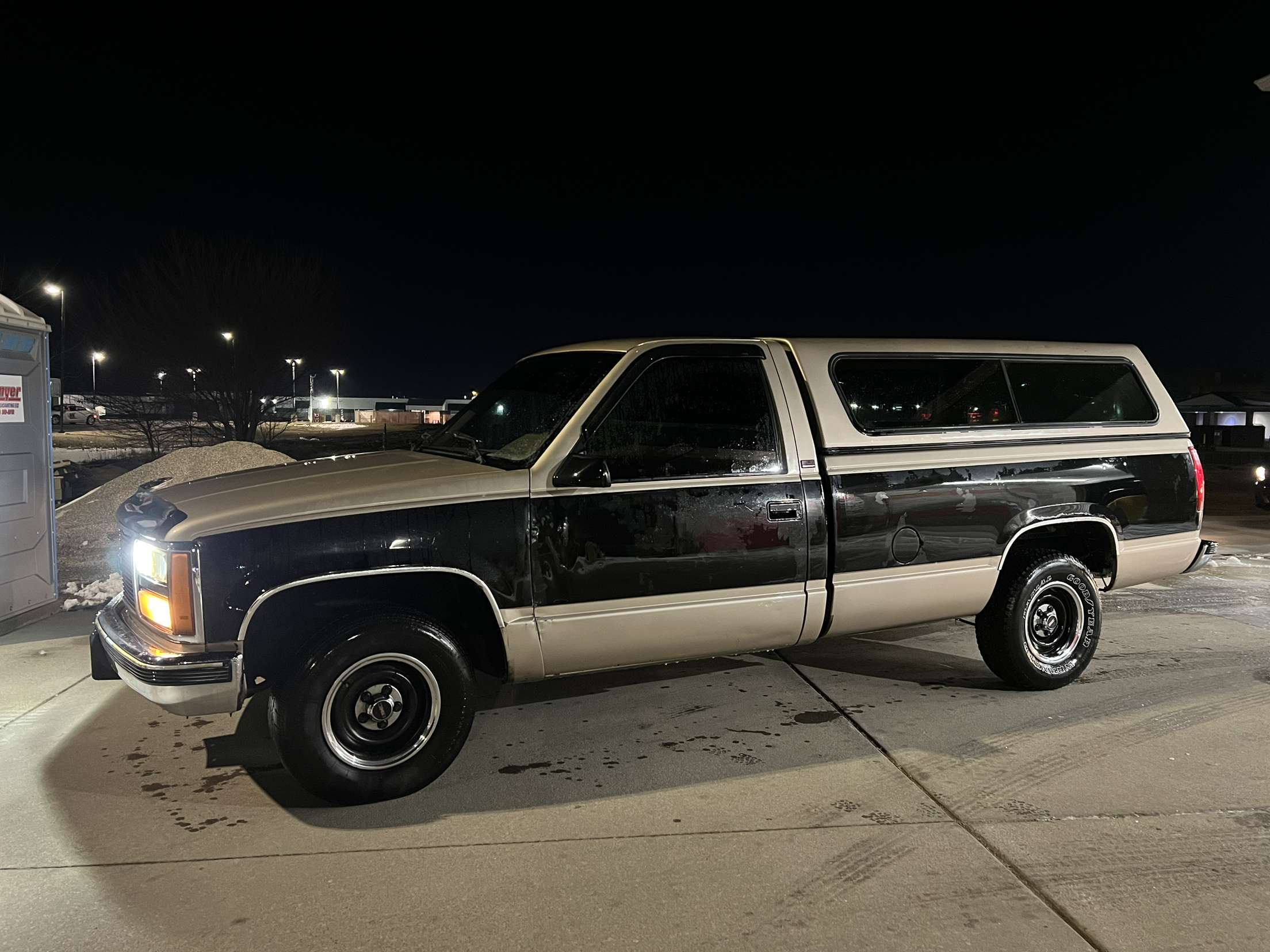 Cameron's 1991 GMC C1500 - Holley My Garage