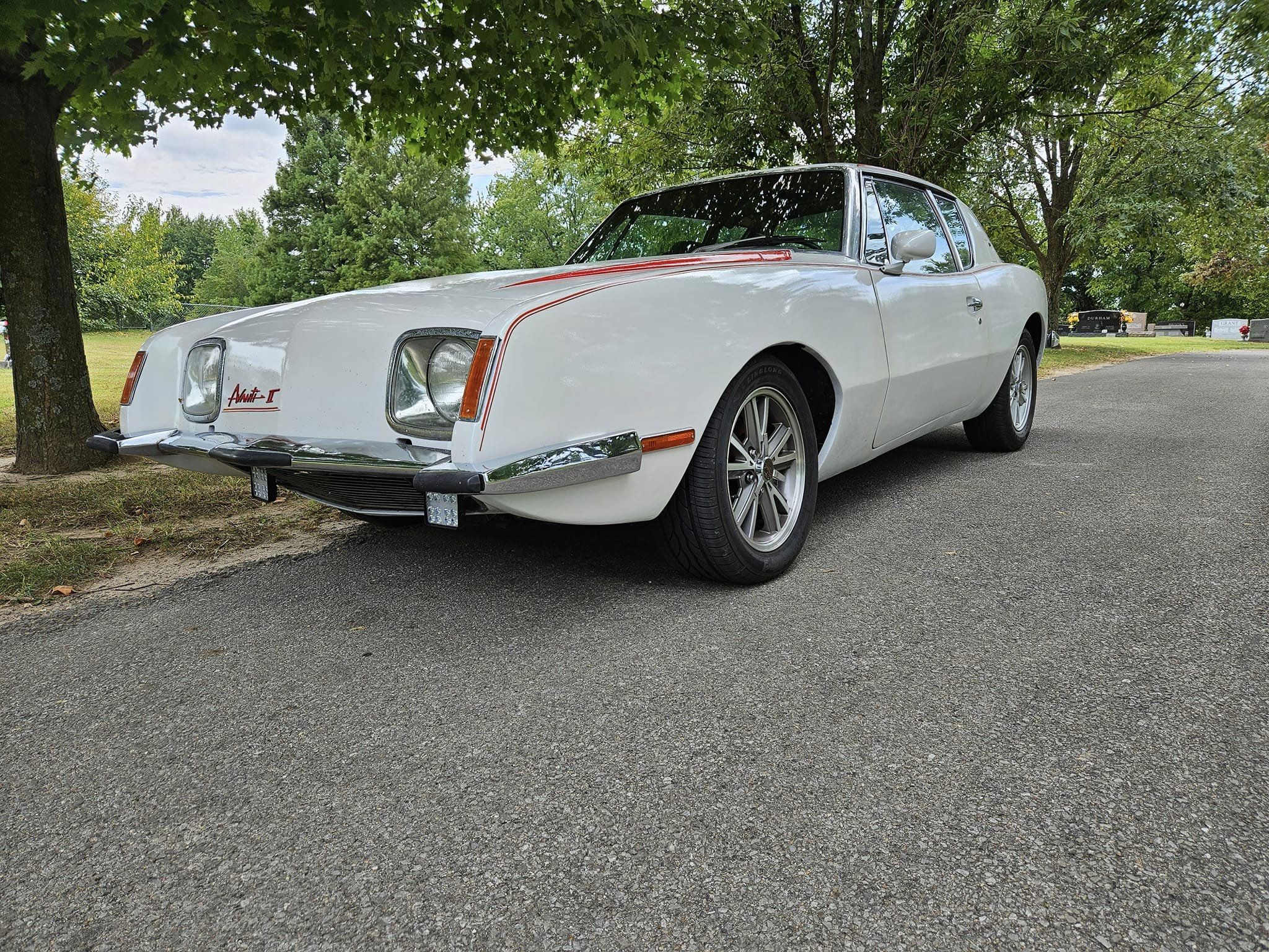 Redneck Mukk's 1977 Avanti II - Holley My Garage