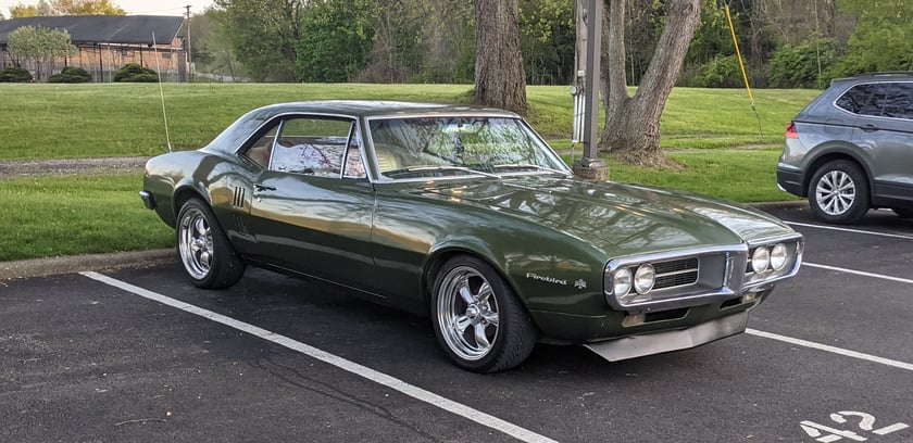 Robert's 1967 Pontiac Firebird - Holley My Garage