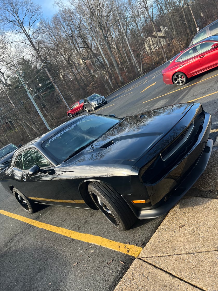 brendan's 2014 Dodge Challenger - Holley My Garage