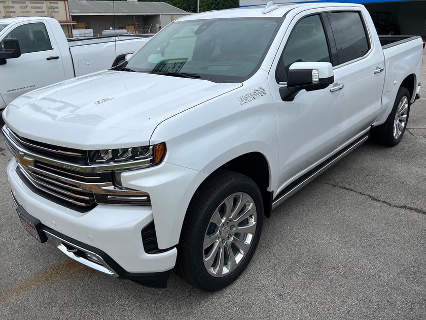 Ervin's 2022 Chevrolet Silverado 1500 LTD - Holley My Garage