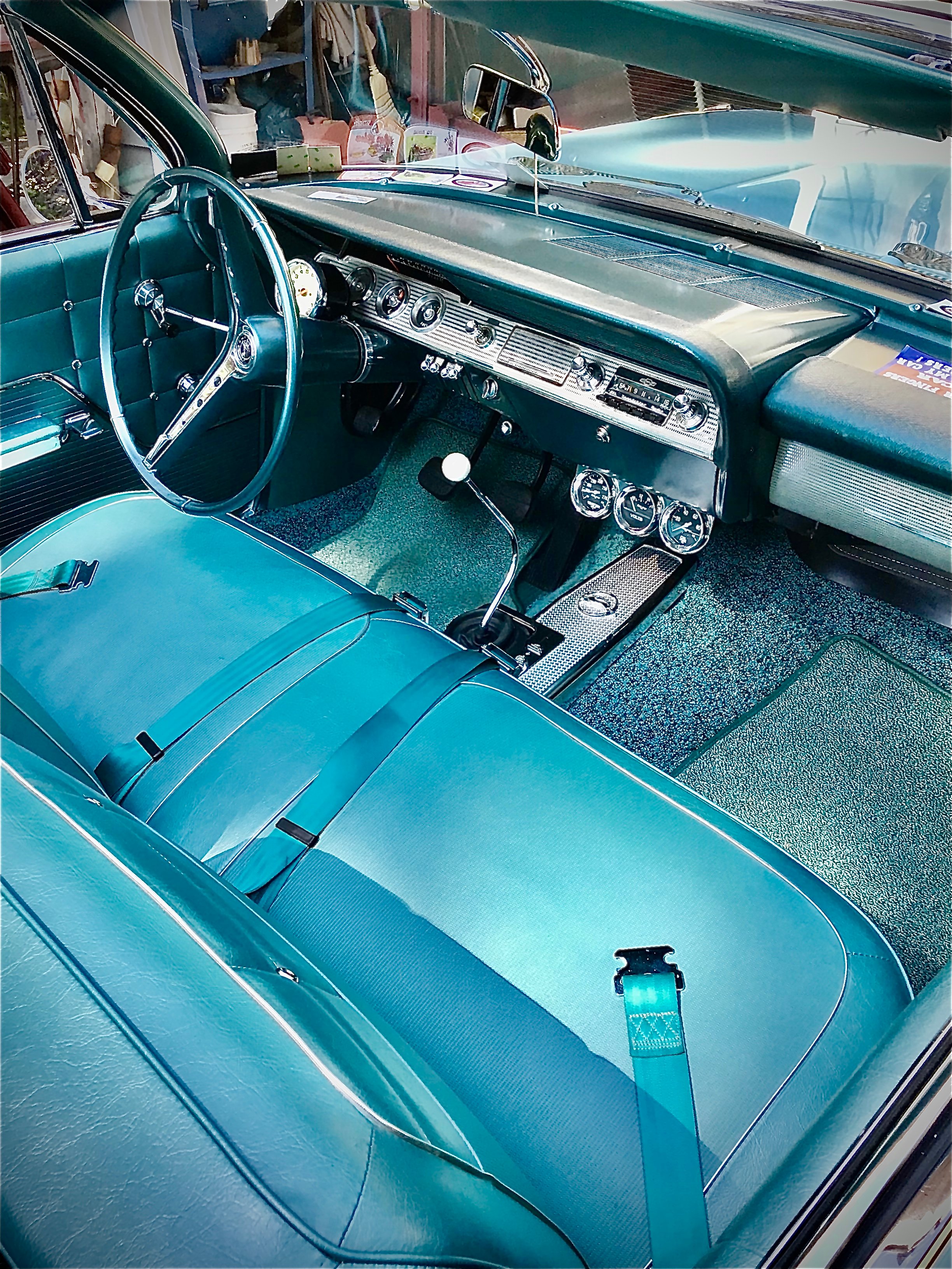 Laxmie's 1962 Chevrolet Impala - Holley My Garage