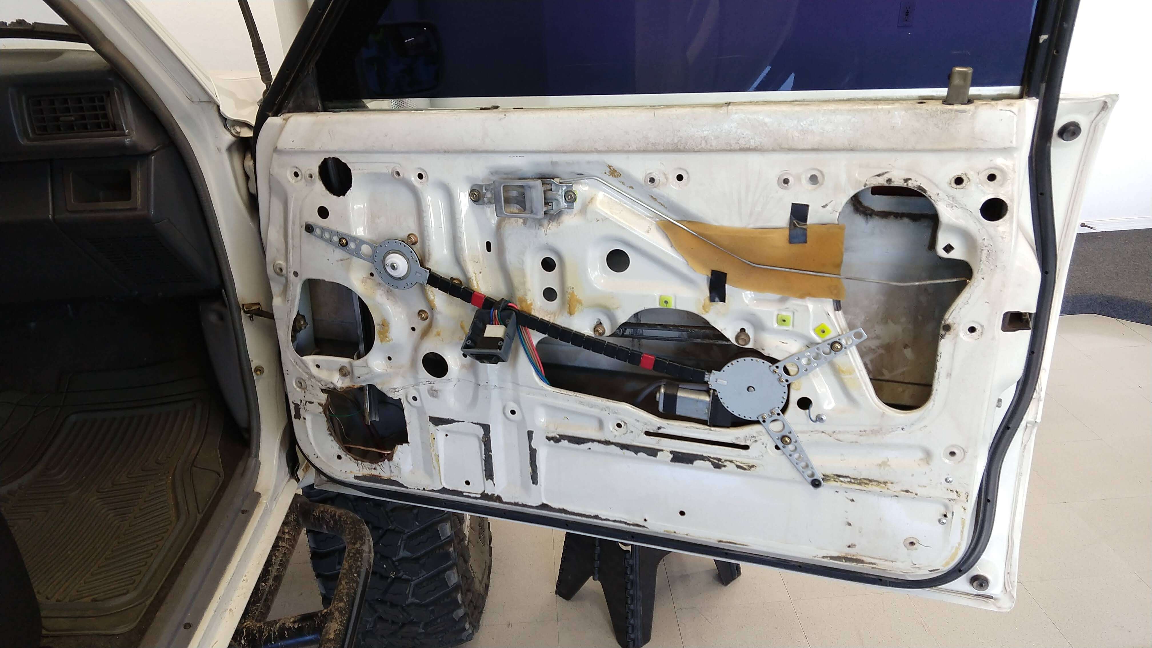 1984 toyota deals pickup door panels