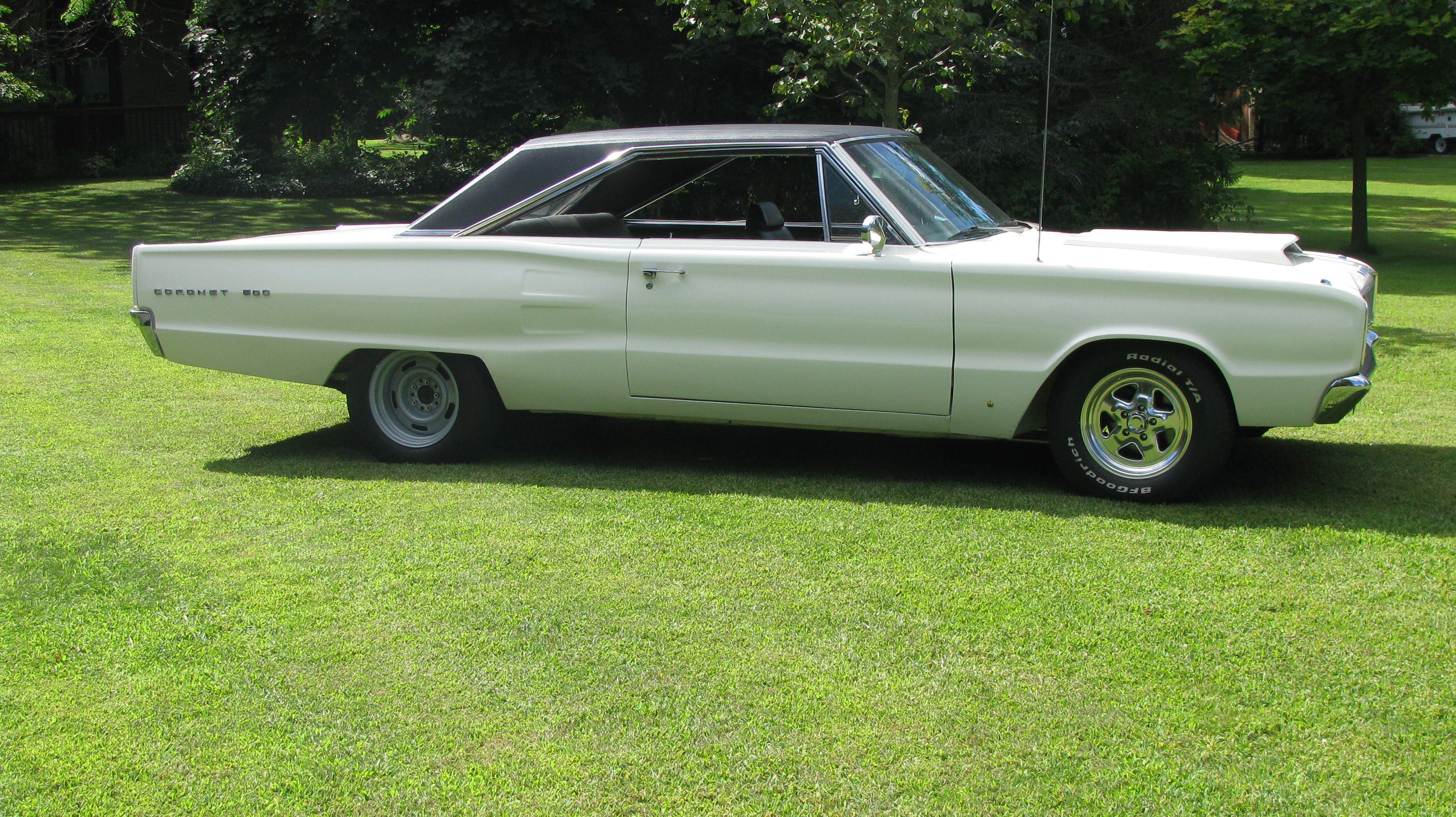 Tom's 1967 Dodge Coronet - Holley My Garage