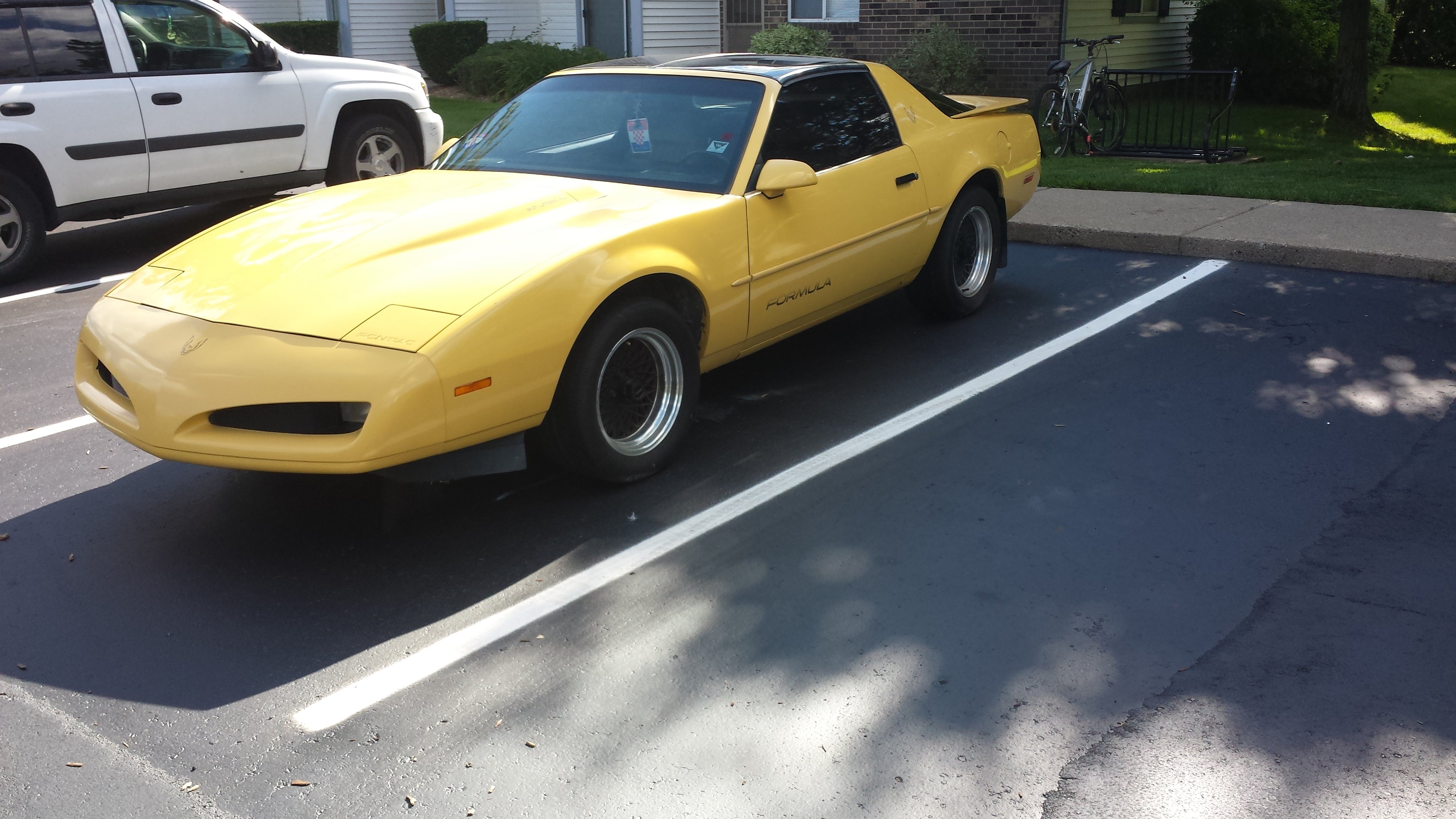 Rob's 1992 Pontiac Firebird - Holley My Garage