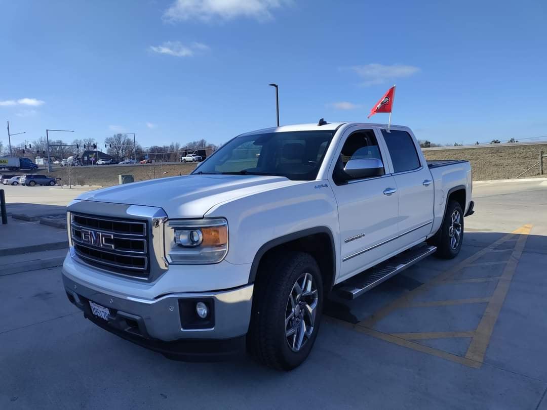 Andrew's 2014 GMC Sierra 1500 Holley My Garage