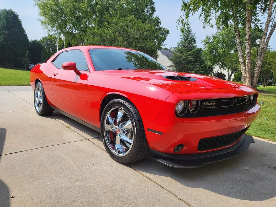 Tim's 2017 Dodge Challenger - Holley My Garage