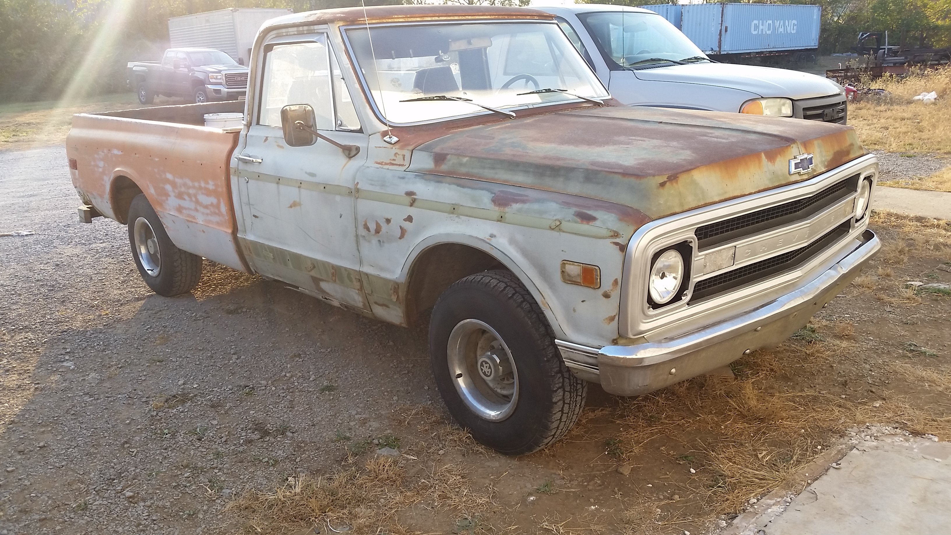 Sama lama's 1969 Chevrolet C10 Pickup - Holley My Garage